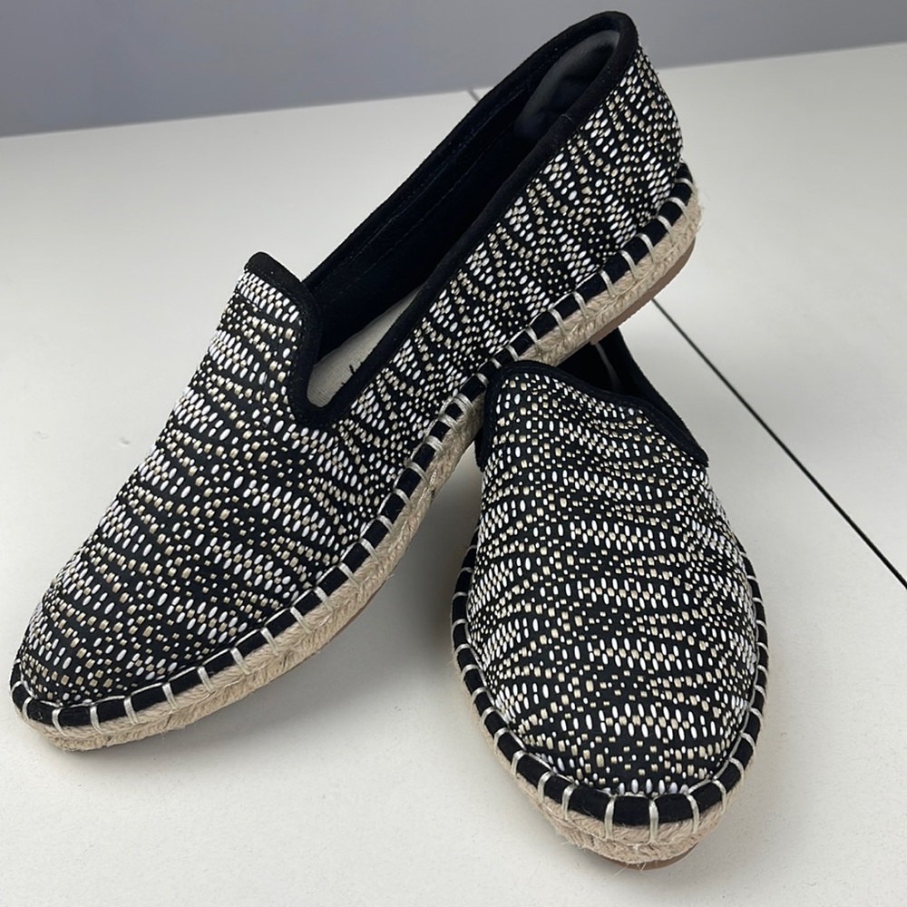 Universal Thread Carly Espadrille Flat Shoes Women's Shoes Size 8.5.